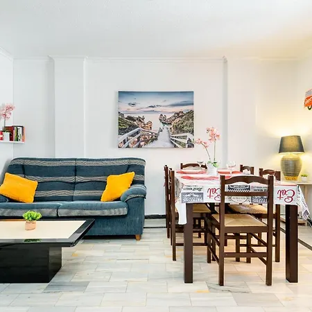 Chillout Apartment, 100m To The Sea Apartment